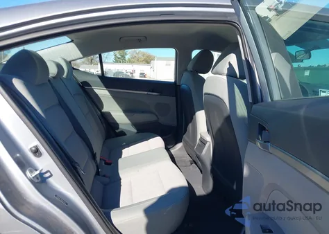 2017 Hyundai Elantra Se z USA, uszkodzony, nr VIN 5NPD84LF3HH070477